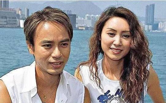 爆料出轨夫妇视频播放,真相大白，情感纠葛引热议  第3张